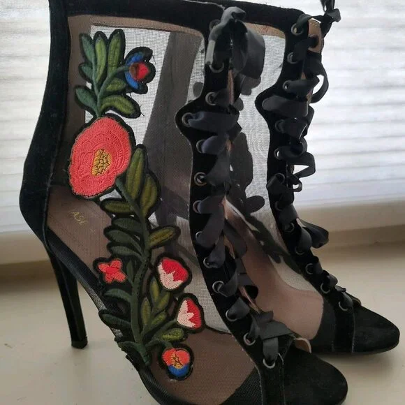 Chase + Chloe Mesh Embroidered Ankle Boots (Size 7) - Picture 2 of 3